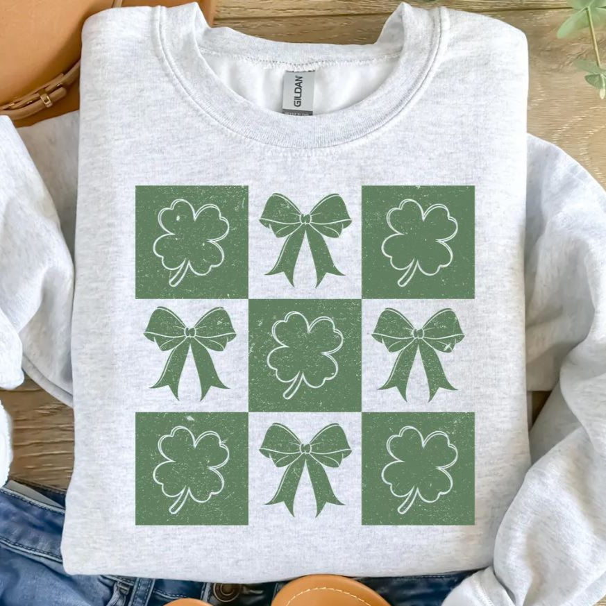 Retro Shamrock - Shirt